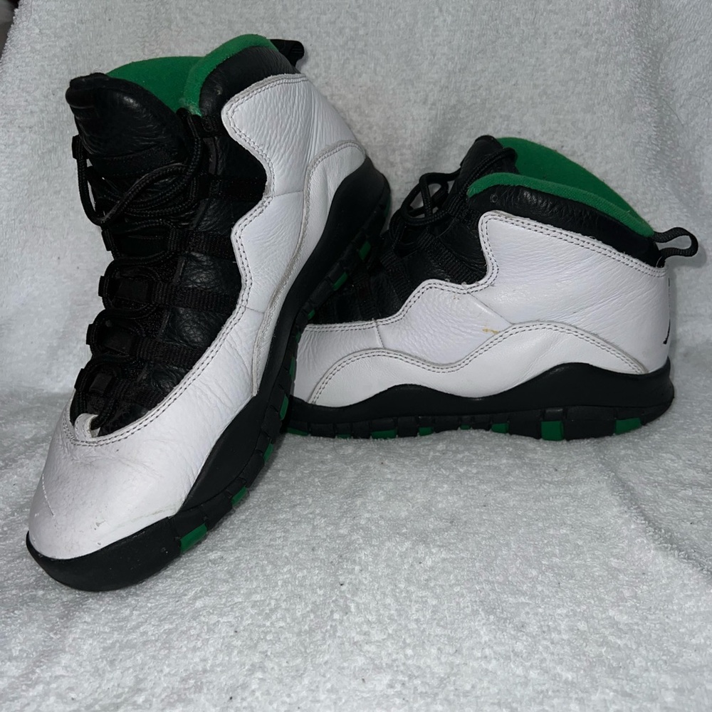 Jordan 10 Retro Seattle